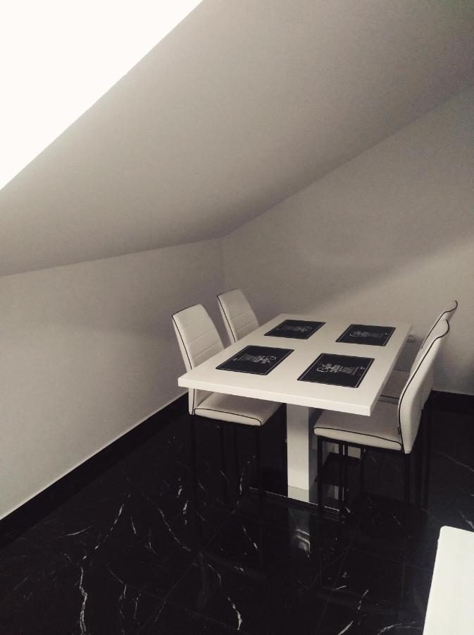 Sunshine Apartments Karlobag Zewnętrze zdjęcie