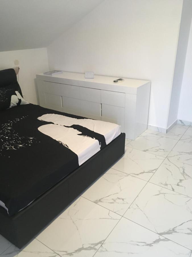 Sunshine Apartments Karlobag Zewnętrze zdjęcie