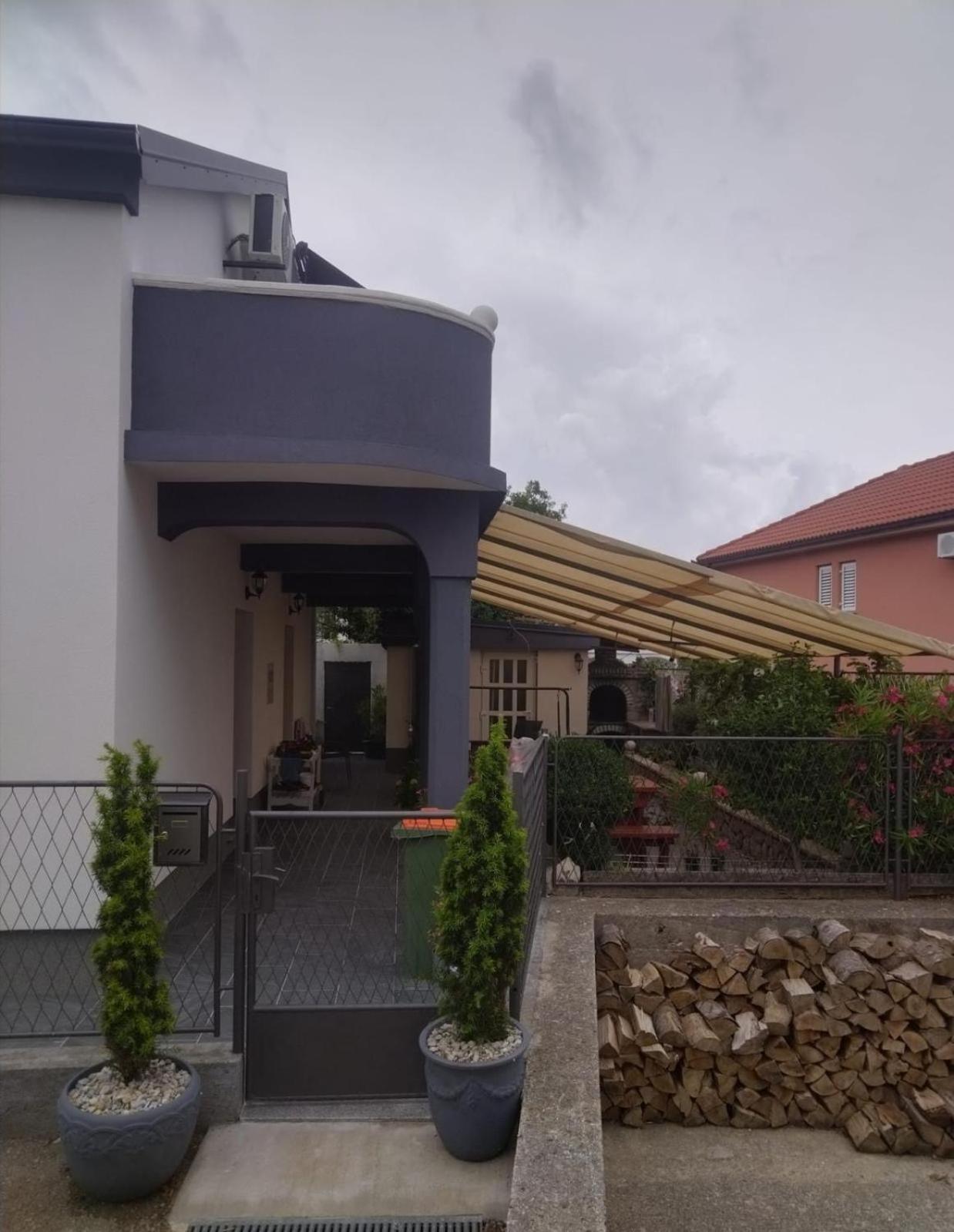 Sunshine Apartments Karlobag Zewnętrze zdjęcie
